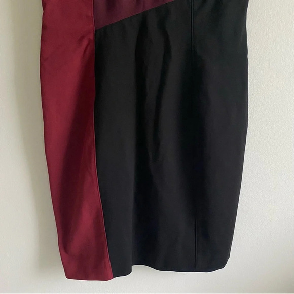 WHITE House Black Market Black and Maroon/Burgundy Scoop Neck Dress Size 12 - Picture 5 of 13